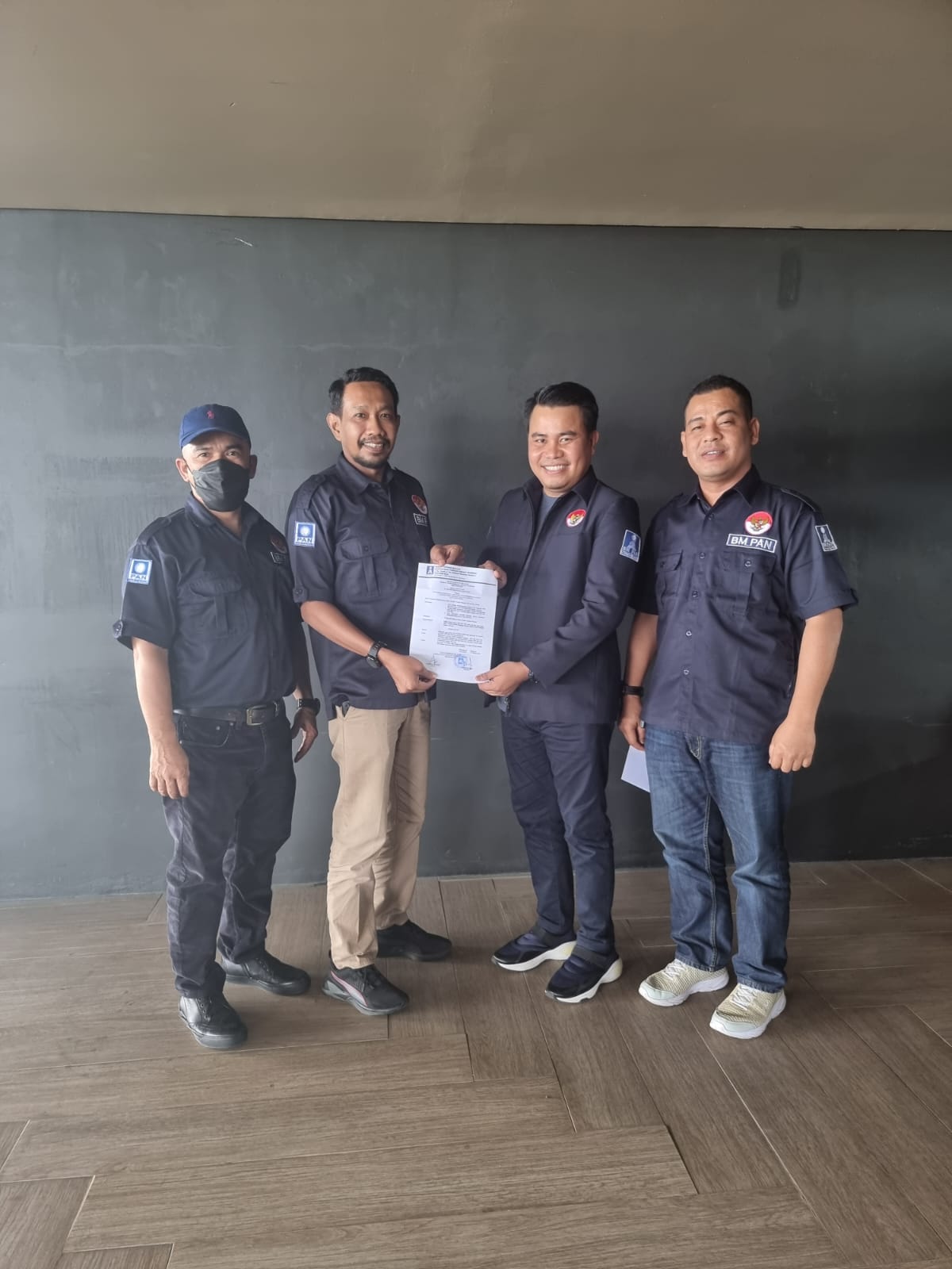 DPW BM PAN Riau serahkan SK Karateker DPD BM PAN Pekanbaru