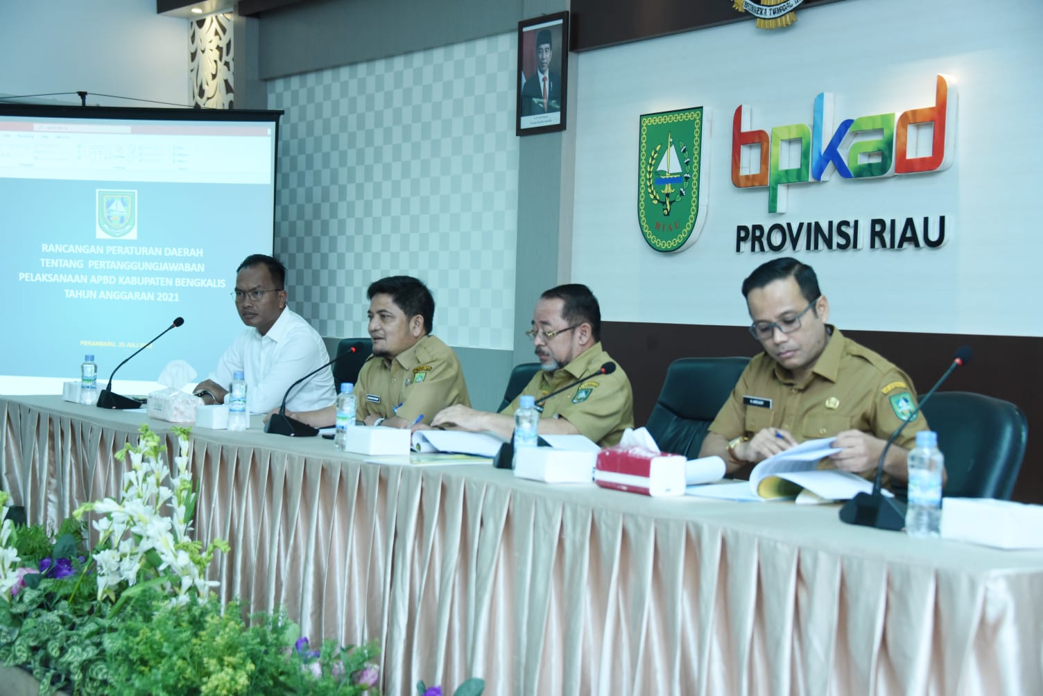 DPRD Bengkalis Hadiri Rapat Evaluasi Ranperda APBD T.A 2021 di BPKAD Provinsi Riau