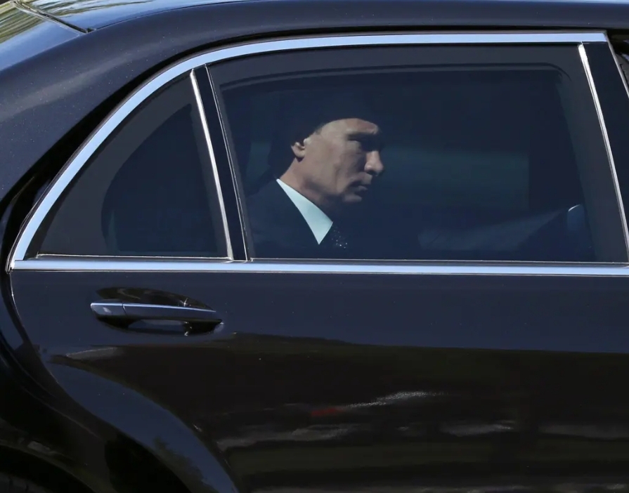Mobilnya Lolos Dari Bom, Vladimir Putin Hendak Dibunuh