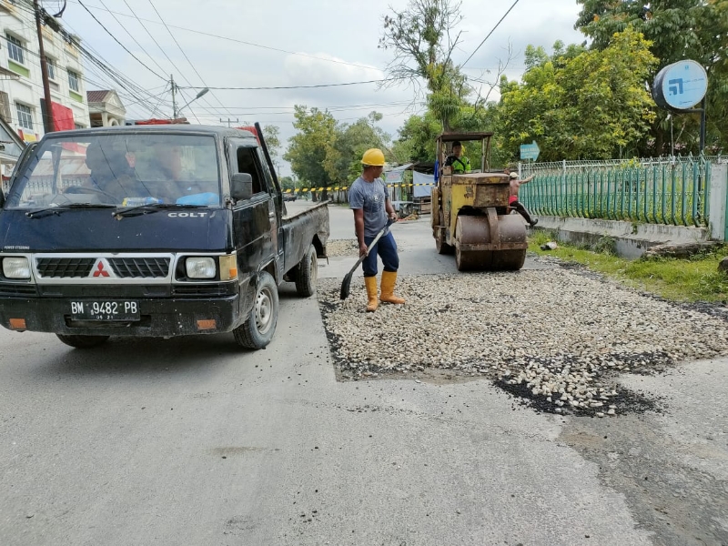 Kontraktor IPAL Mulai Perbaiki Beberapa Ruas Jalan di Pekanbaru